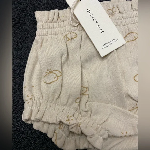 xSOLDQuincy Mae Gathered Bloomers, Natural Cloud Design 3-6M Gender Neutral - Picture 3 of 7
